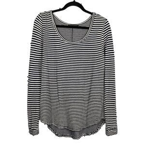 Whetherly Womens Long Sleeve Tee Size M